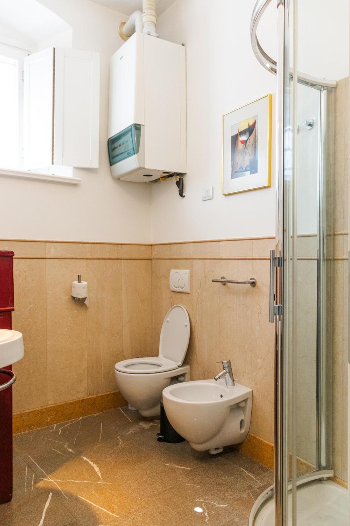 Ferienwohnung In Pieno Centro Storico Con Parcheggio Gratuito Incluso. Udine Exterior foto